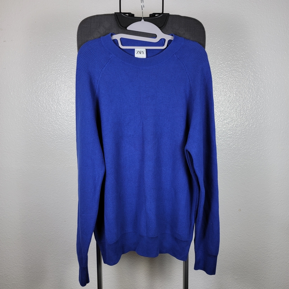 Zara Men's Deep Blue Crewneck Sweater Size L‎
